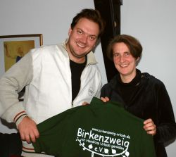 Charly Hübner mit Dr. Berit Schmid-Voigtländer Charly Hübner mit Dr. Berit Schmid-Voigtländer